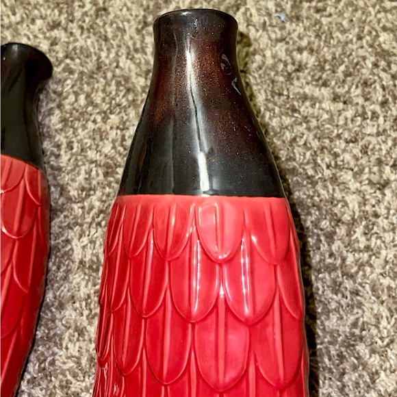 Red & Black Textured Ceramic Vases - Picture 5 of 8
